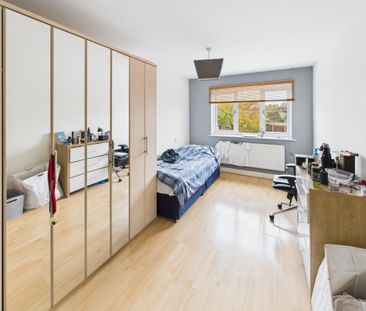 Alicia Close, Cawston, Rugby - Photo 2