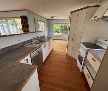 Sunny Family Home on Brougham - Photo 1