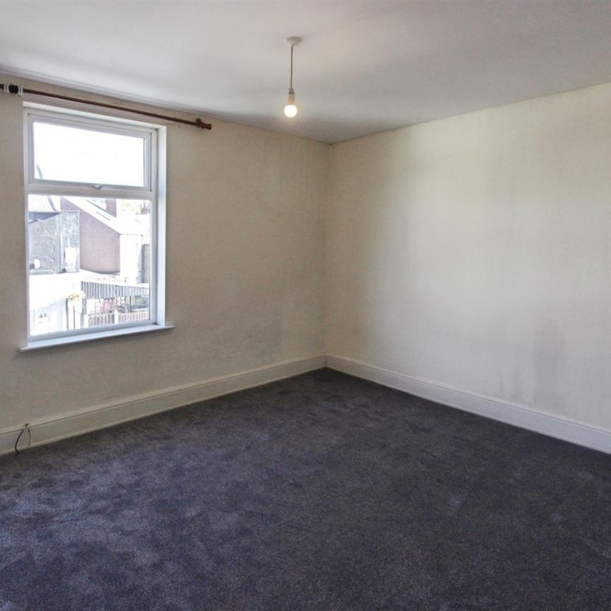 3 bedroom House To Let - Photo 1