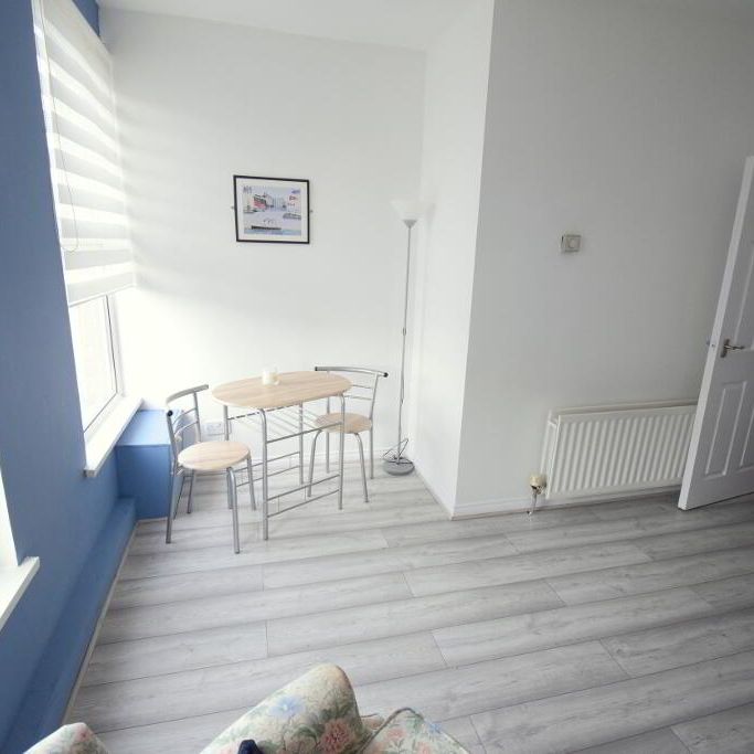 Flat 4, 2 Templemore Avenue, Belfast, BT5 4FT - Photo 1