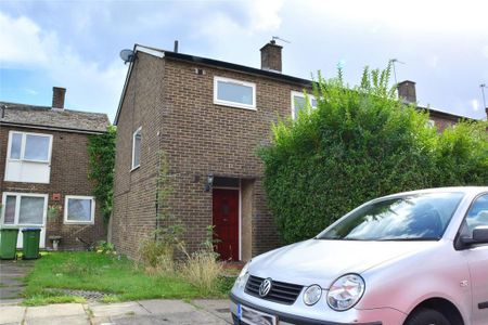 4 bedroom terraced house to rent - Photo 3