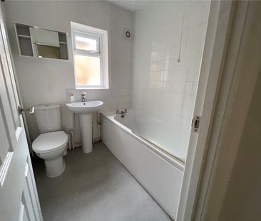 2 bedroom maisonette to rent - Photo 3