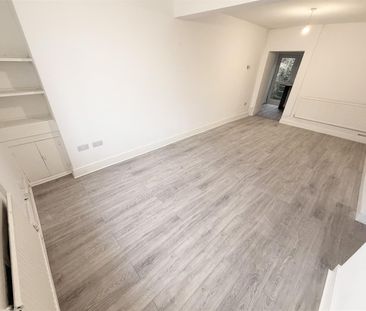 House - Terraced For Rent Castle Street, Treorchy - Photo 5