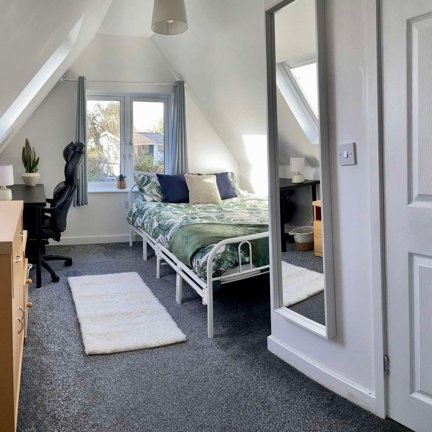 Stunning double rooms in an ideal location! - Photo 2