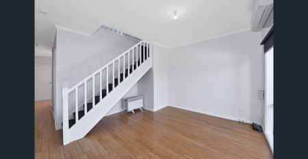 3-BEDROOM TOWNHOUSE IN A CONVENIENT LOCATION - Photo 3