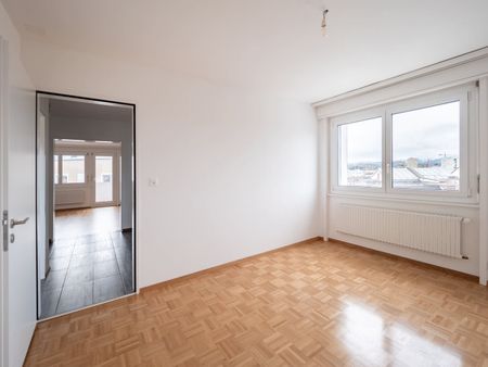 4.5 Zimmer, 94 m², 2. Stock - Photo 2