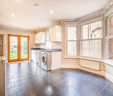 4 bedroom terraced house to rent - Photo 1
