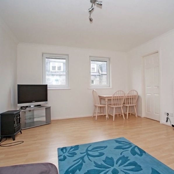 3 Bed Flat, Aberdeen, AB24 - Photo 1