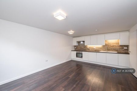 1 bedroom flat to rent - Photo 3