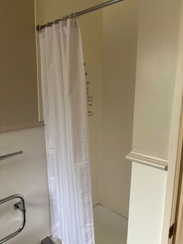 One Bedroom Fully Furnished - Photo 4
