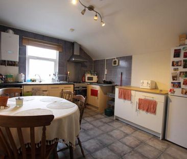 7 bedroom end of terrace house to rent - Photo 5