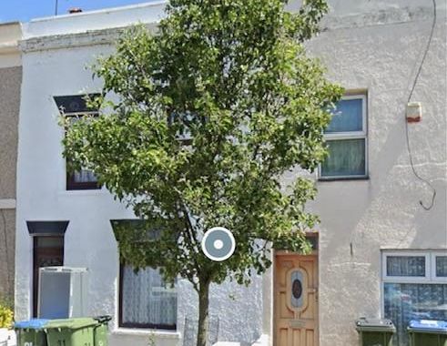 House share to rent - Photo 1