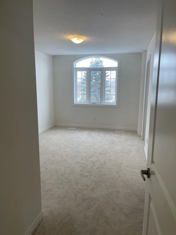 For Lease - 16 Vickers Road, Hamilton, Ontario - Photo 3