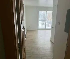 1 room apartment of 45m² in Quebec - Photo 1