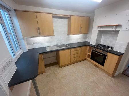 2 Bed Character Cottage To Let In Castle Park, Colchester - Photo 4