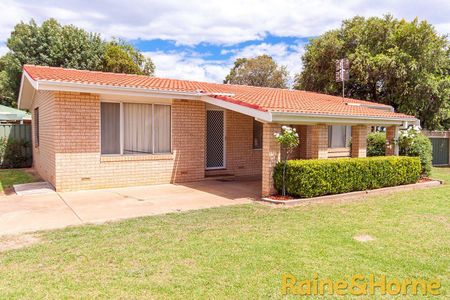 1 Kent Place, Dubbo, NSW 2830 - Photo 3