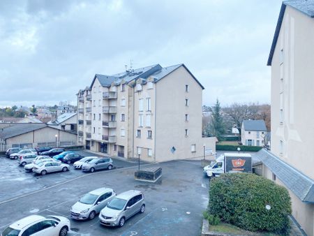 Location Appartement 2 pièces 30m² ONET LE CHATEAU 12850 - Photo 3