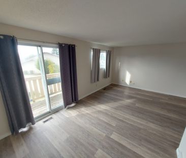 Beautiful 2 Bedroom Unit in Clearview Meadows!! - Photo 5