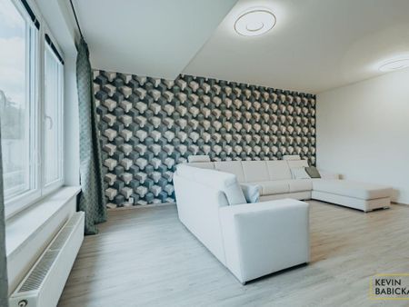 Pronájem bytu 3+kk 95 m2 - Fotografie 2