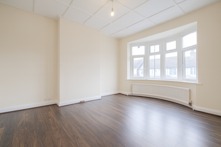 4 bedroom semi-detached house to rent - Photo 2