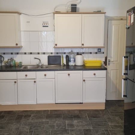 Room in a Shared House, Howard Street, RG1 - Photo 3