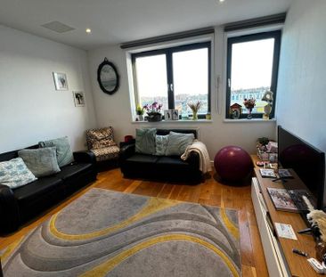 2 bedroom flat to rent - Photo 6