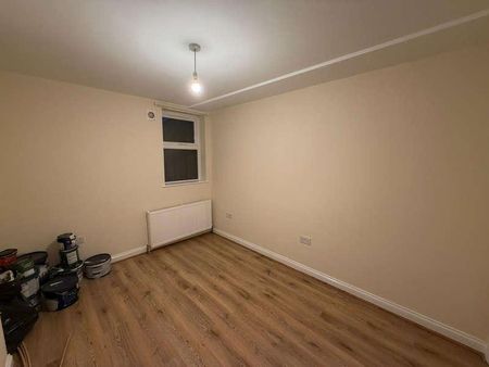 Albert Road, London, SE25 - Photo 4