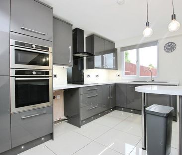 3 bedroom terraced house to rent - Photo 5