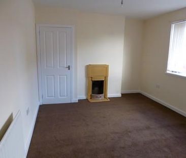 3 bedroom flat to rent - Photo 3