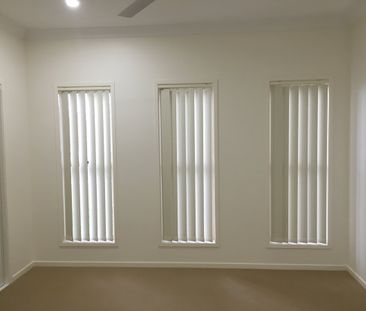 Beautiful Family Home - Convenient Location - Photo 6