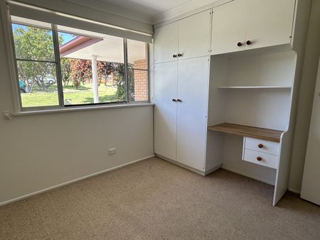 38 Cypress Street, TAMWORTH NSW 2340 - Photo 5