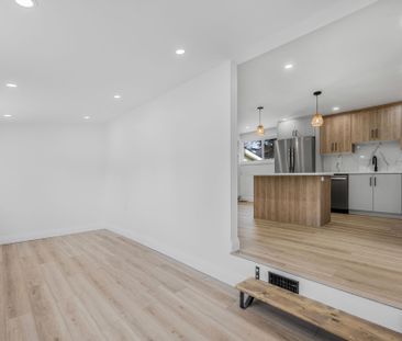 For Lease - 338 Old Mosley Street Unit# Unit 2, Wasaga Beach, Ontario - Photo 1