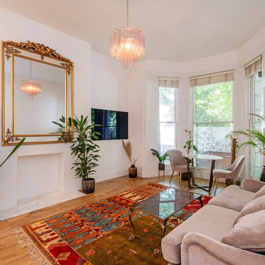 Elsham Road, Holland Park, W14, London - Photo 1