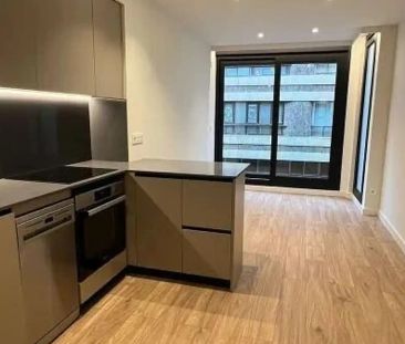 Piso de alquiler en Calle Calle Aspe, Reina Victoria - Miguel Herná... - Photo 2