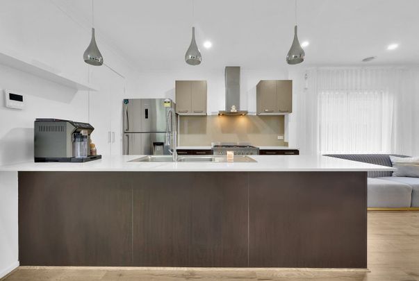 Stunning Family Home - Photo 1