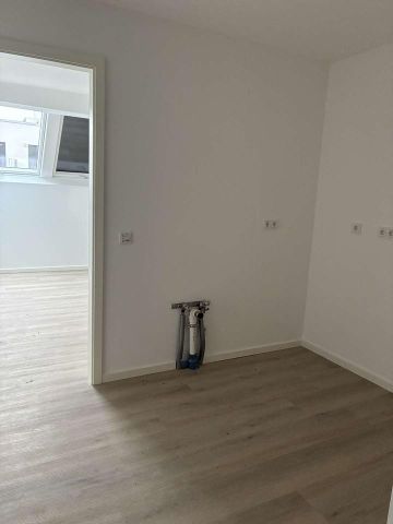 Schöne 2 Zimmer-Wohnung mit Abstellraum und Balkon - Foto 4
