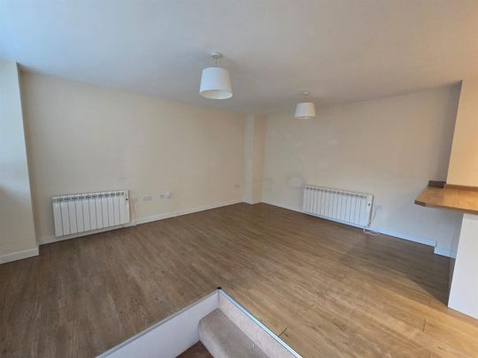 High Street, Bromley BR1, London - Photo 1