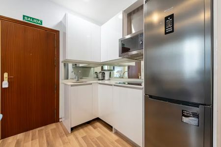 Calle de Preciados, Madrid, Community of Madrid 28013 - Photo 4