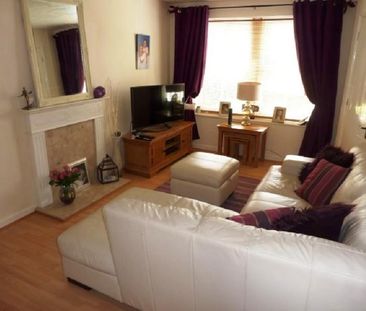 2 bedroom terraced house to rent - Photo 3