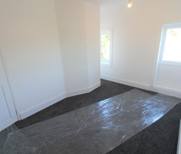 2 bedroom maisonette to rent - Photo 6