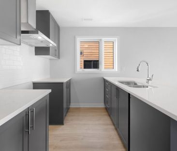 For Lease - 622 Parnian Private, Barrhaven, Ontario - Photo 1