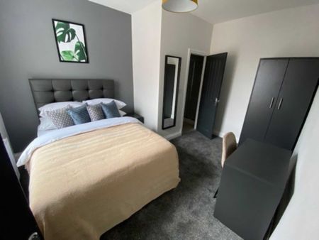 Alpha Street West, Salford - Photo 4