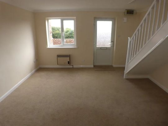 Modern 2 Bedroom End Terrace Clean and Bright for Rent in Bridgwater - Photo 1