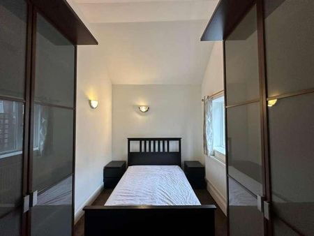 Honeysuckle Gardens, Walthamstow, E17 - Photo 3