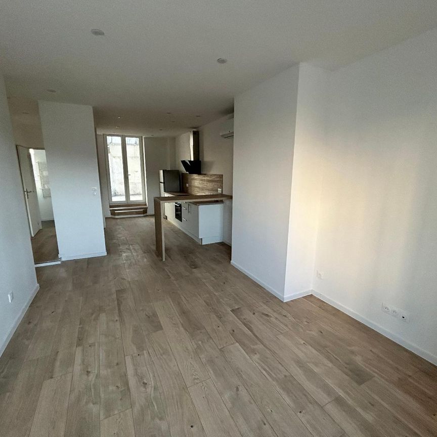 Location Appartement 2 pièces 51m² ST CHAMOND 42400 - Photo 1
