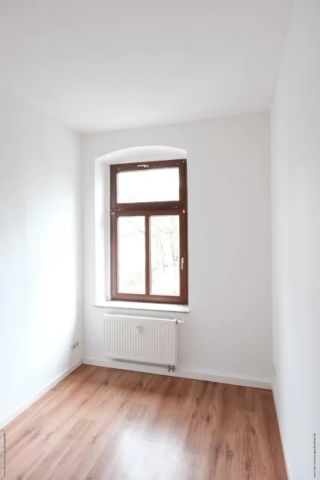 EIN PLÄTZCHEN FÜR IHRE FAMILIE! 4-Raumwohnung in 09131 Chemnitz - Foto 2