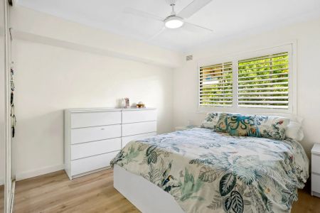 Coastal living awaits, steps from mona vale beach - Photo 4