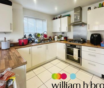 Bamboo Crescent, BRAINTREE - Photo 3