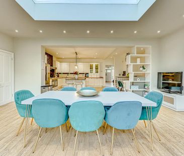 4 bedroom semi-detached house to rent - Photo 6