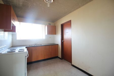 CLOSE TO TRAIN STATION! - Photo 4